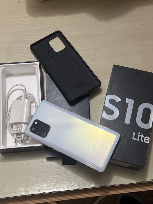 Samsung S10 Lite