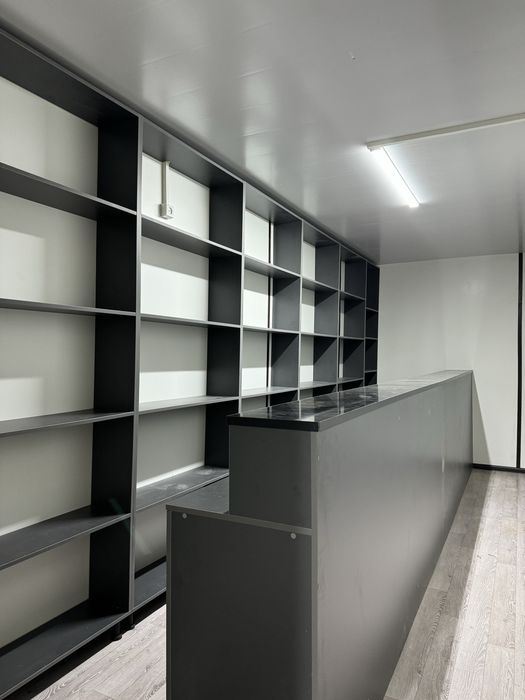 Контейнер жилой и пустой