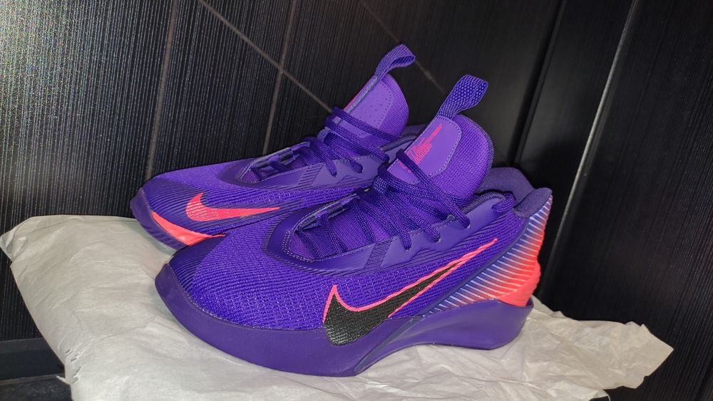 Универсални  маратонки NIKE