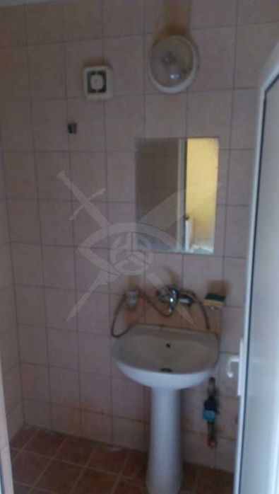 Дава се под наем Едностаен апартамент в Варна, Аспарухово - 18 кв.м за 200 € - Снимка #1