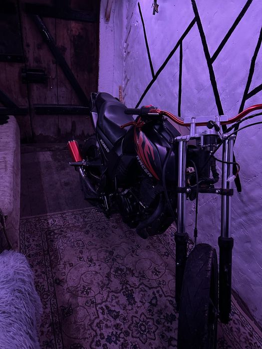 Продам мотоцикл рейсер нитро 250