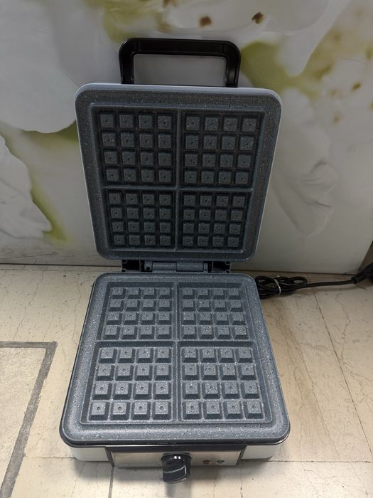 Гофретник Cecotec Fun Gofrestone 4Inox