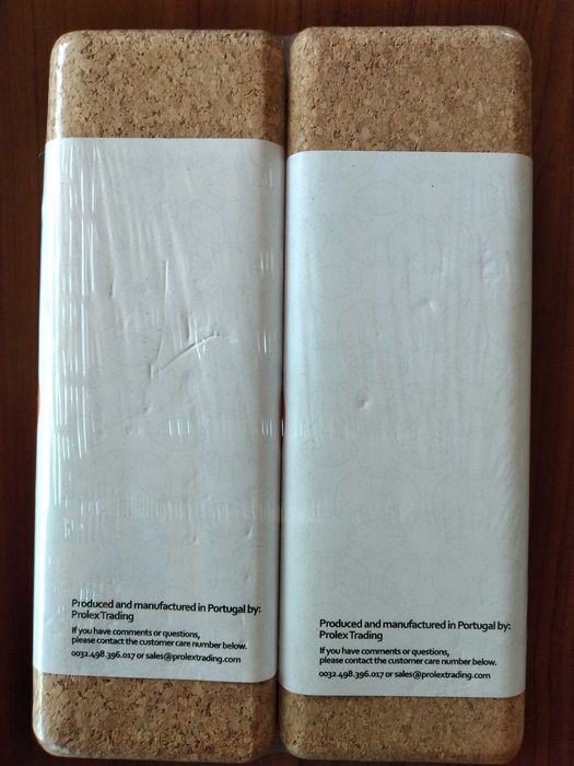 Йога блок от корк два броя с ремък