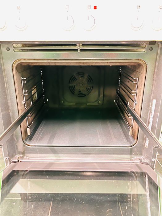 Готварска печка 60 см Voss Electrolux свободностояща с вентилатор