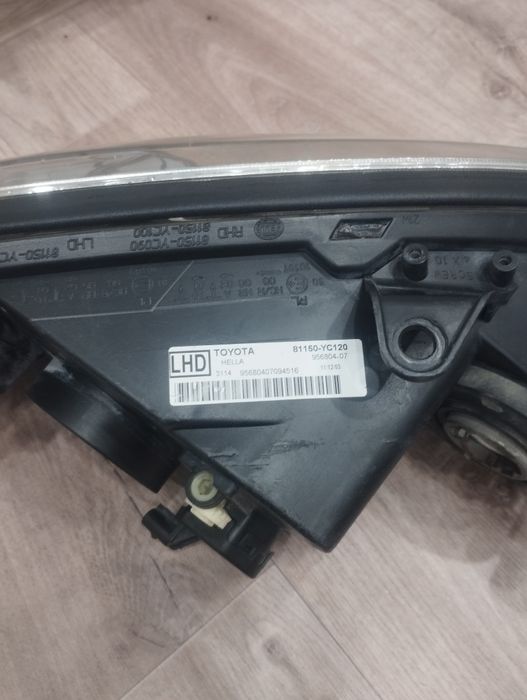 Продам фару Камри 30