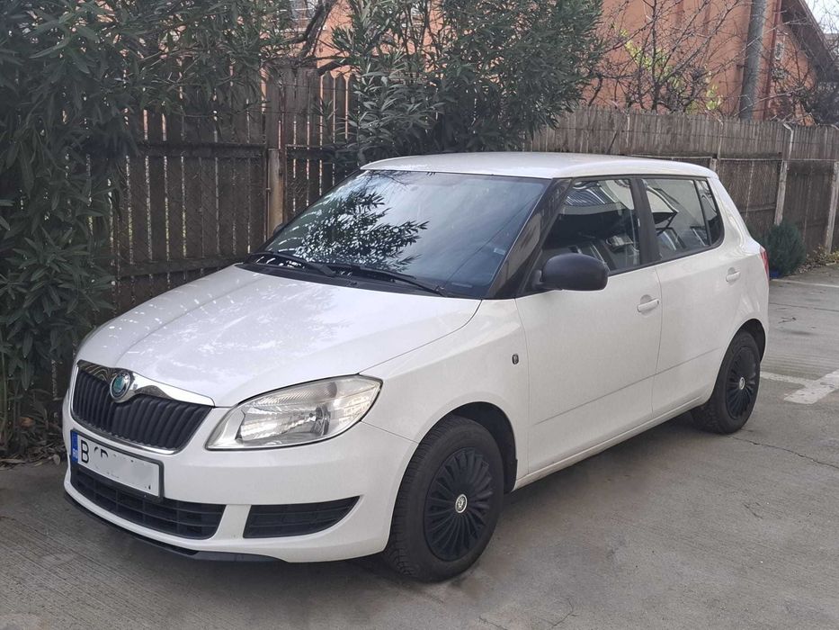 SKODA Fabia 2012