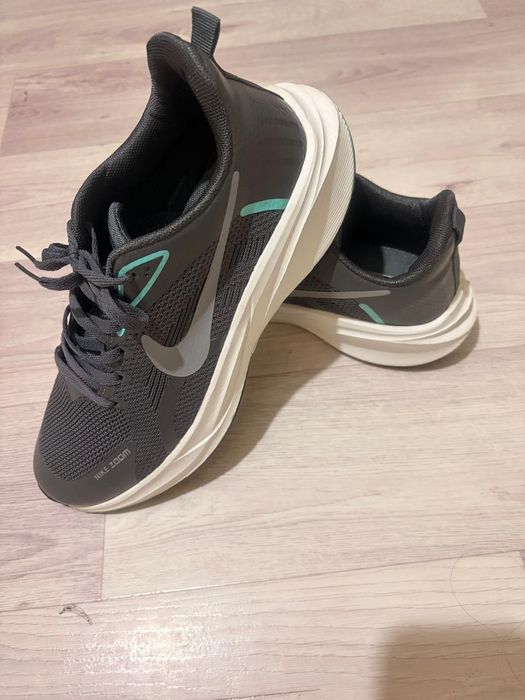 Продается Красовки лофер туфли и басаножки