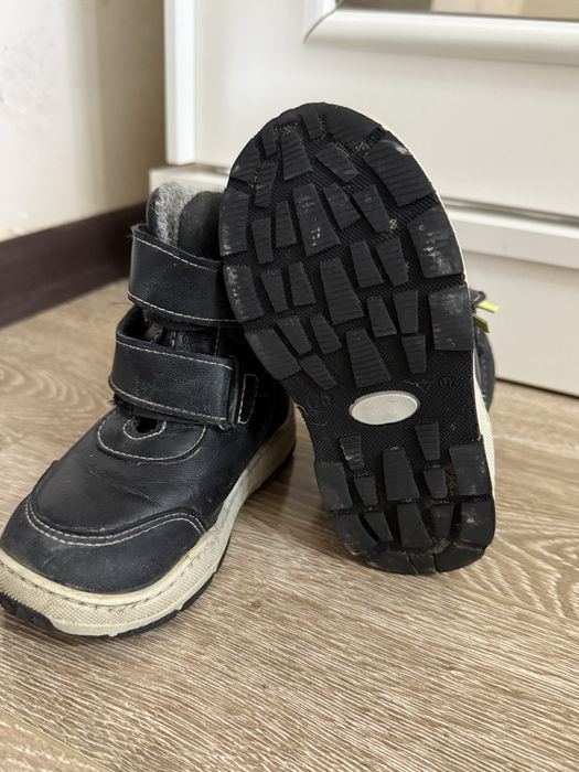 Детские осенние и зимние ботинки