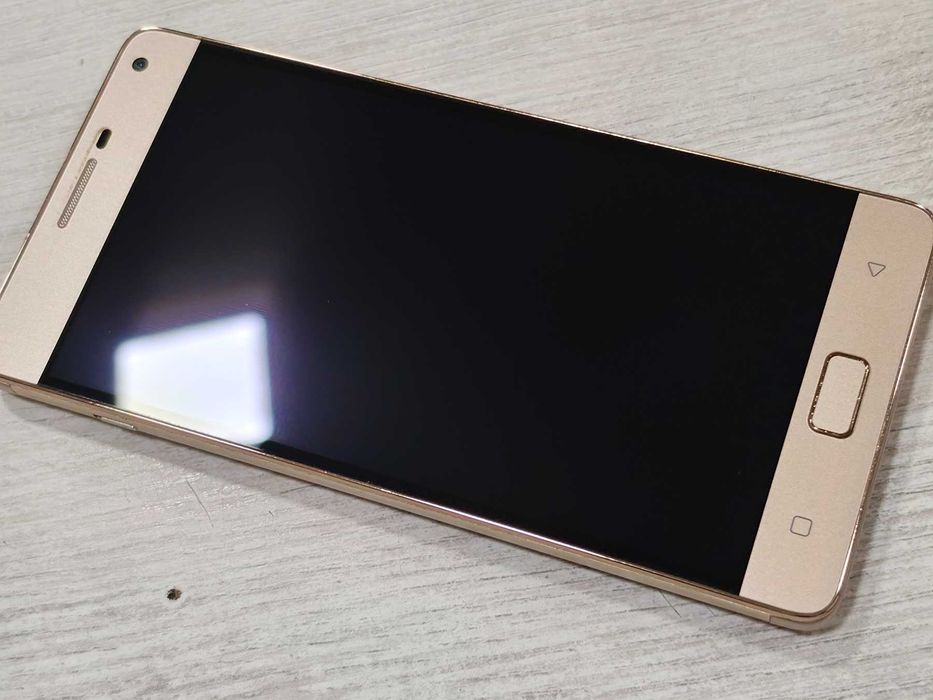 Като нов Lenovo VIBE P1