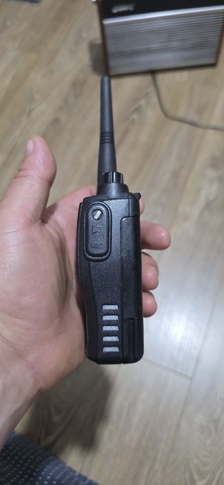 Stație radio PMR portabilă Midland G15 PRO, rezistentă la apă IP67