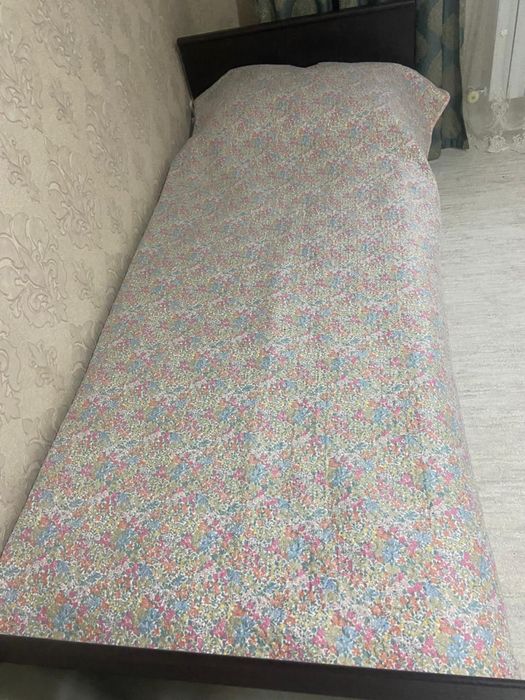 Продам односпальную кровать