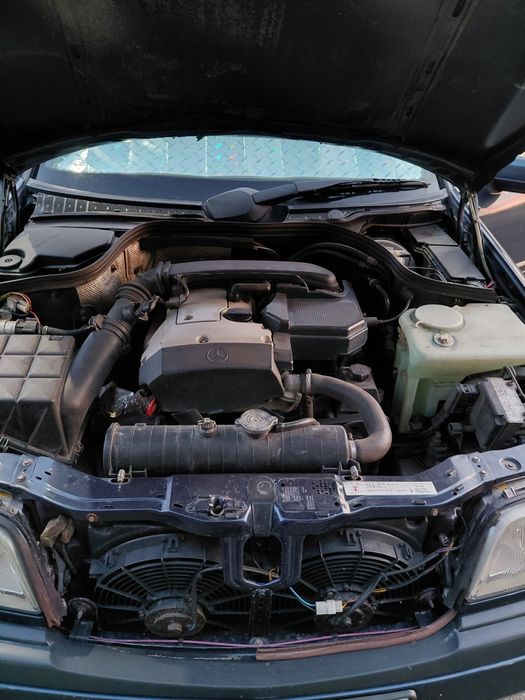 Продам,Мерс C200. ХтС.