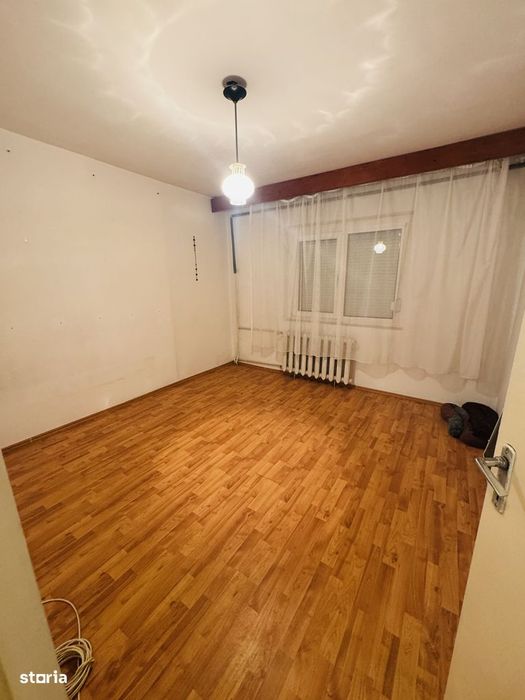 Apartament 3 camere decomandat lebada