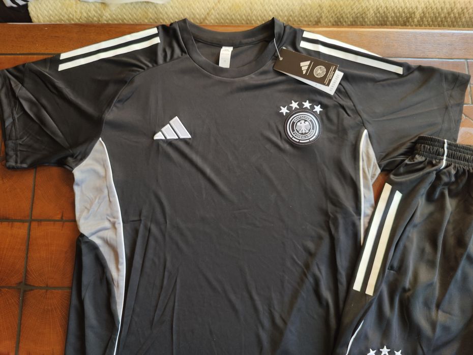 Тренировъчен футболен екип Германия 2025/2026