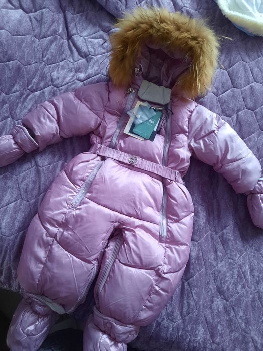 Продам комбинезон для девочки