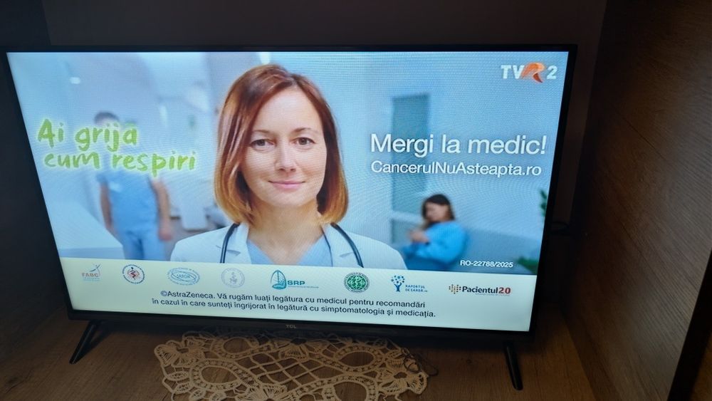 Televizor Smart TV  TCL 81 cm