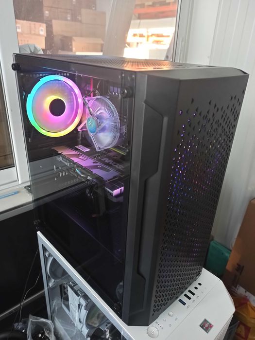Гейм компютър 12/24-Ядрен с Intel / RX 6600 8Gb / RAM 32Gb / SSD + HDD