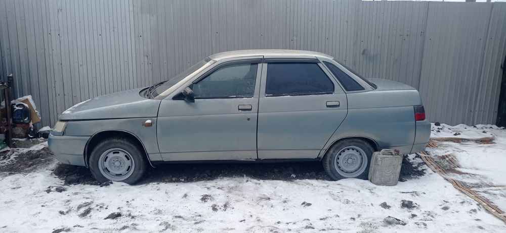 Продам машину ваз 2110