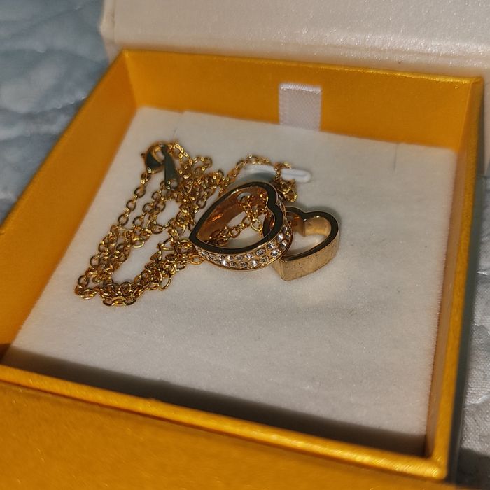 Цепочка с кулоном LANCOME