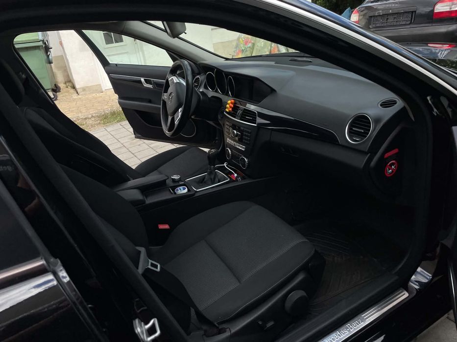 Mercedes benz c220