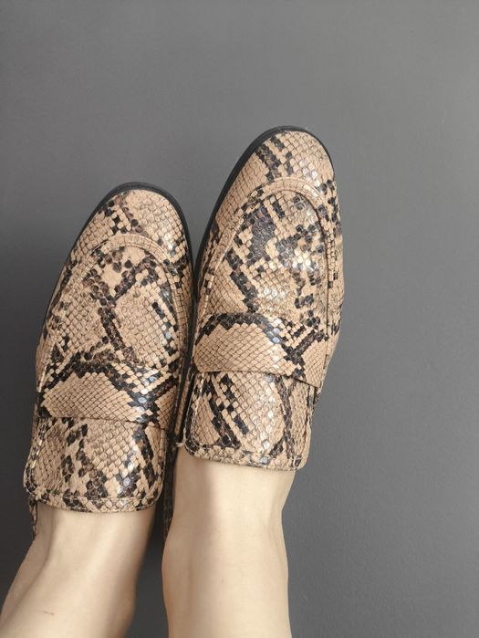 Продается лоферы