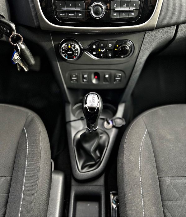 Renault Sandero/2018г/Автомат/Stepway/KZ-учет