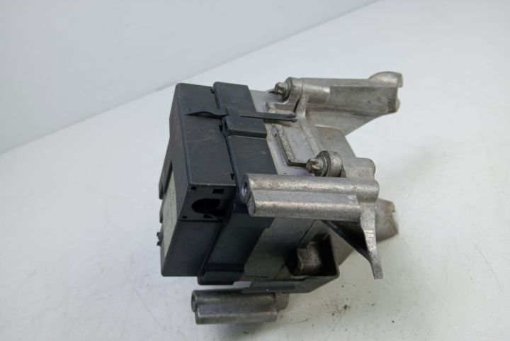 Pompa recirculare  preincalzitor apa A0001591004 Mercedes-Benz E-Clas