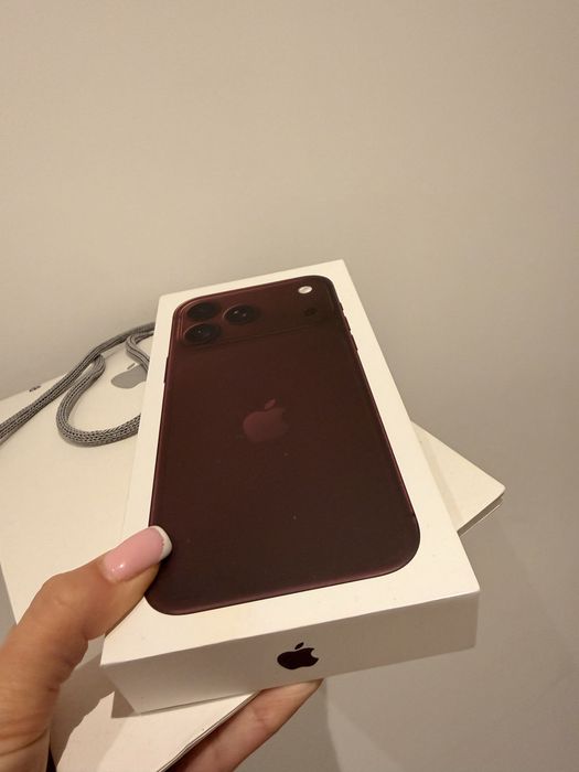 Iphone 18 Pro Max и Pro 256