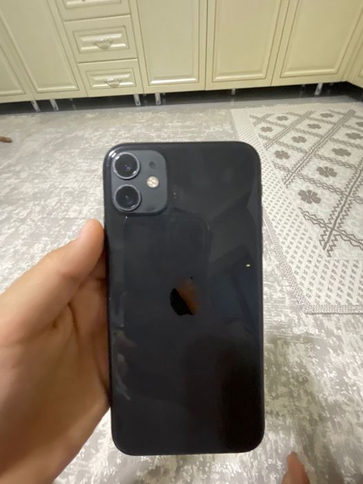 Айфон 11 гарантия нет.