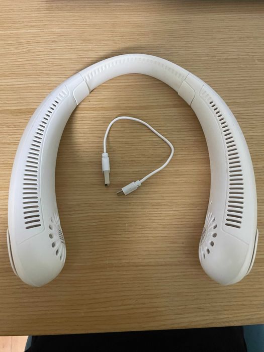 Удобен и лесно преносим вентилатор за врат - неизползван