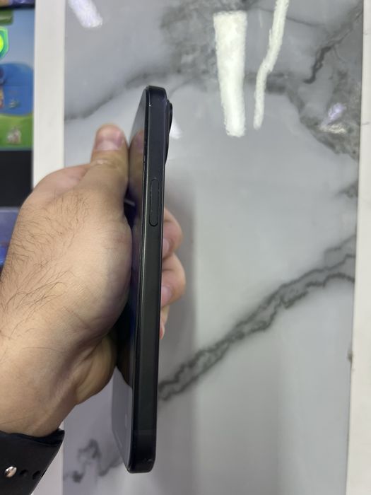 Продам IPhone 15 128gb