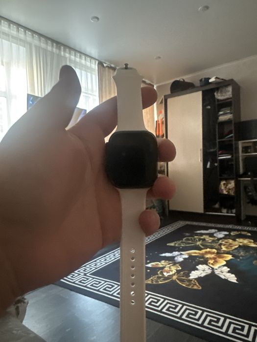 Часы по типу эпл