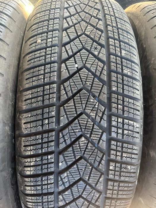 235/60 r20 de iarna 4 buc ca noi GOODYEAR