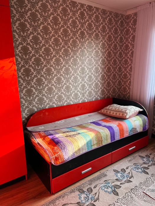 Продам детский гарнитур в хорошем состояний