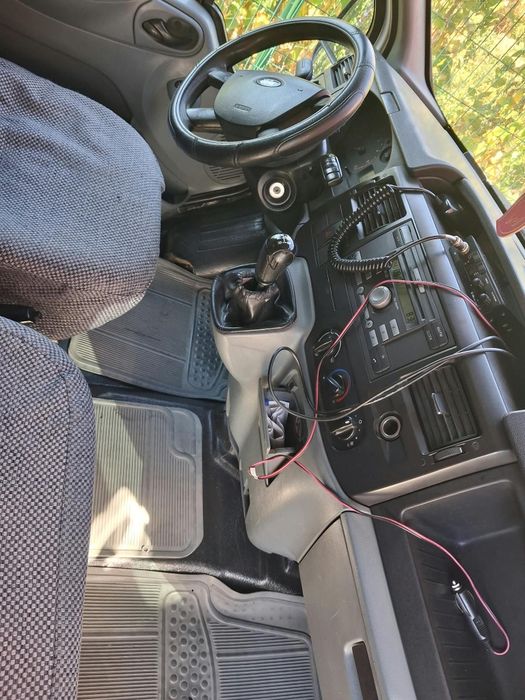 Ford Transit 3.5t cu prelată