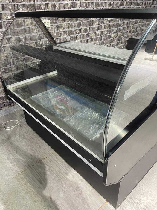 Витрина холодильник