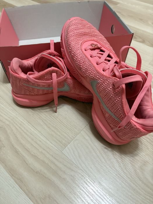 Lebron XX Pink  Noi