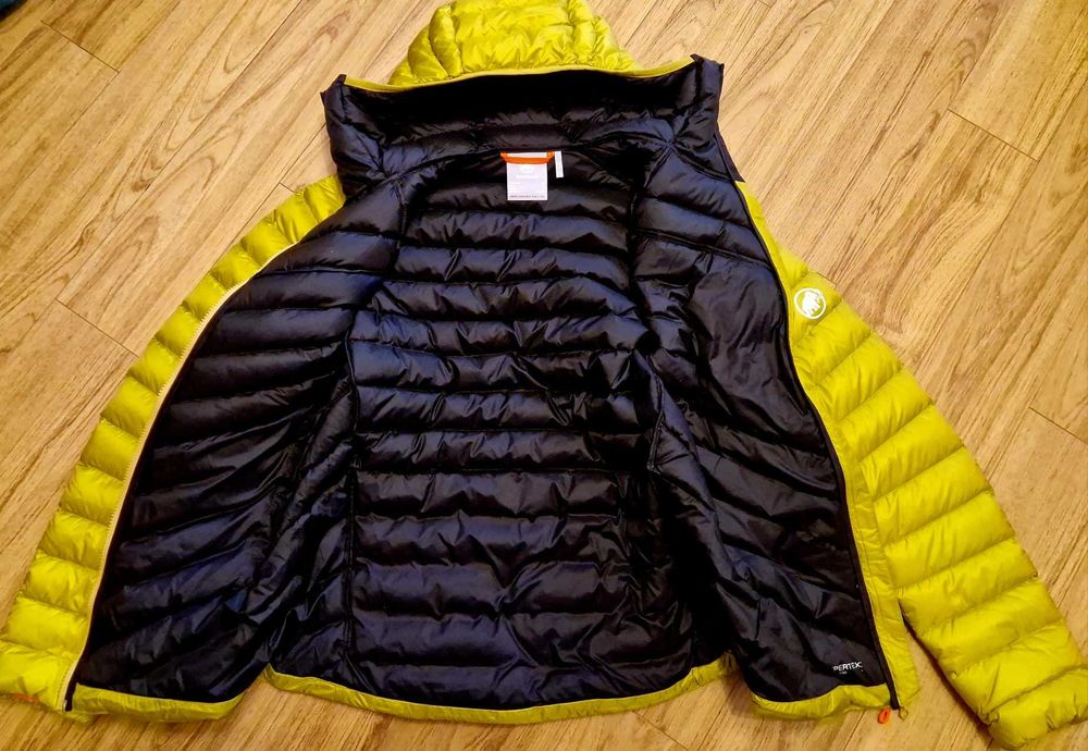 Geaca puf Mammut Broad Peak 800 cuin, masura M, noua, cu etichete
