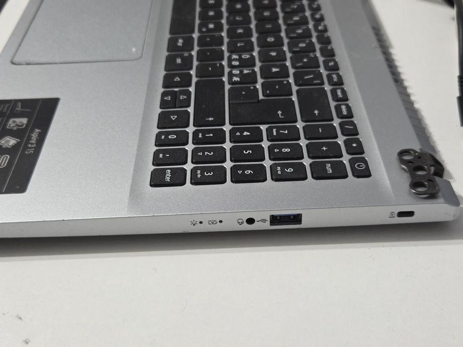 R5 5500U 16GB DDR4 120gb