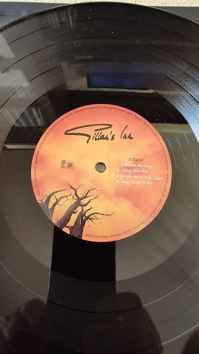 Продается виниловая пластинка IAN GILLAN-GILLANS INN,,2006 г.