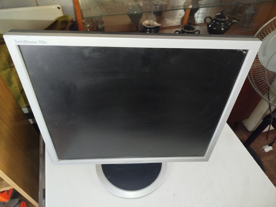 Монитор Samsung 740N