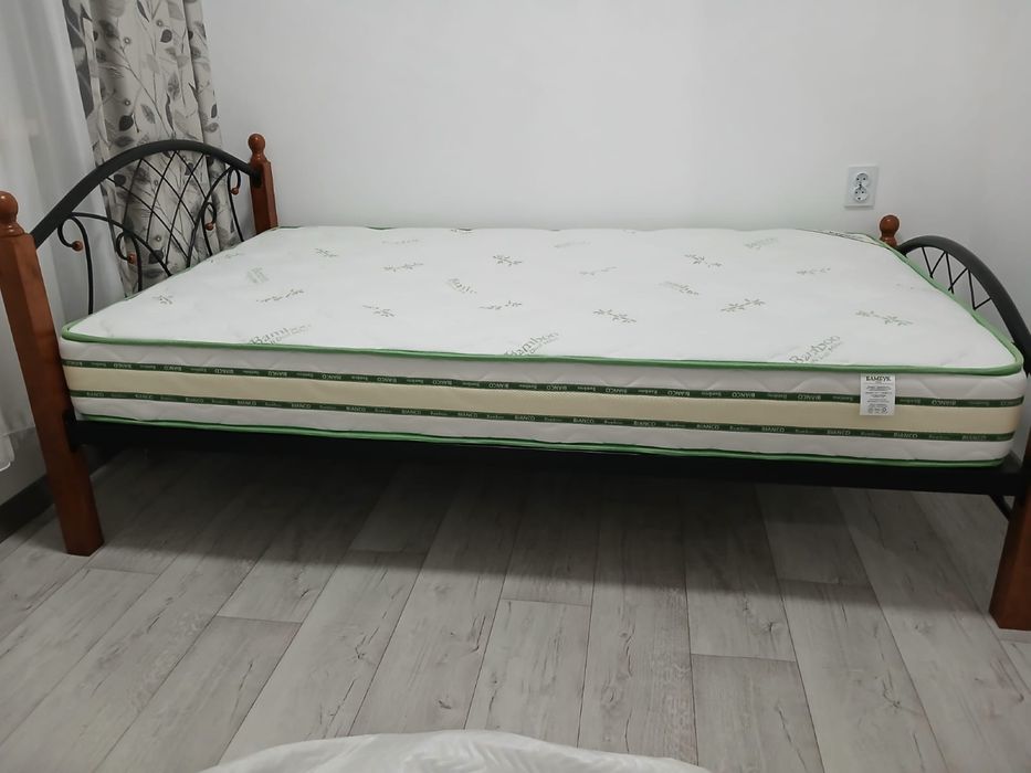 Кровать взрослая