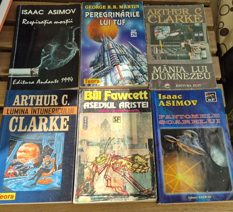 Lot 6 carti SF ( Asimov, Clarke, Fawcett,George Martin)