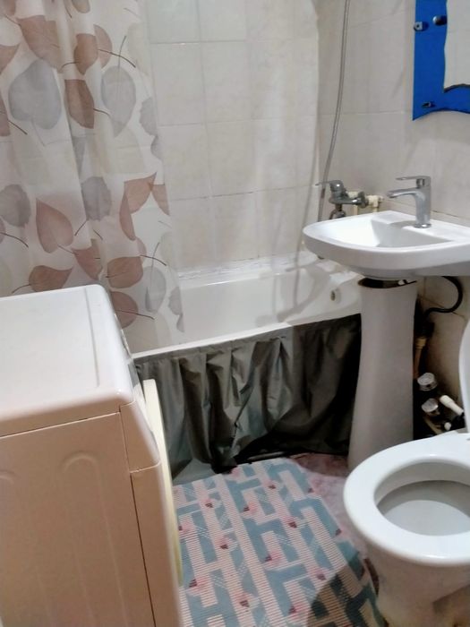 Продам 2 ком квартиру в районе Уюта