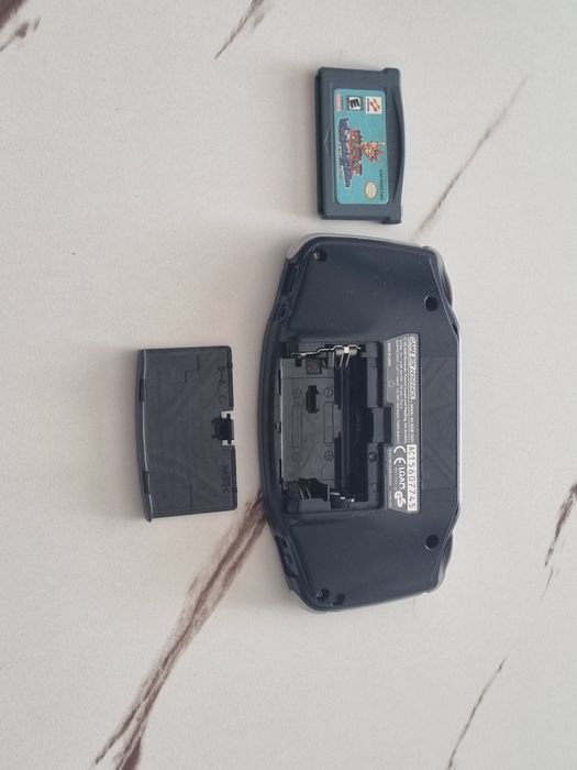 Nintendo Game Boy Advanced GBA + joc Yu-Gi-Oh! Original, functional+carcasa joc