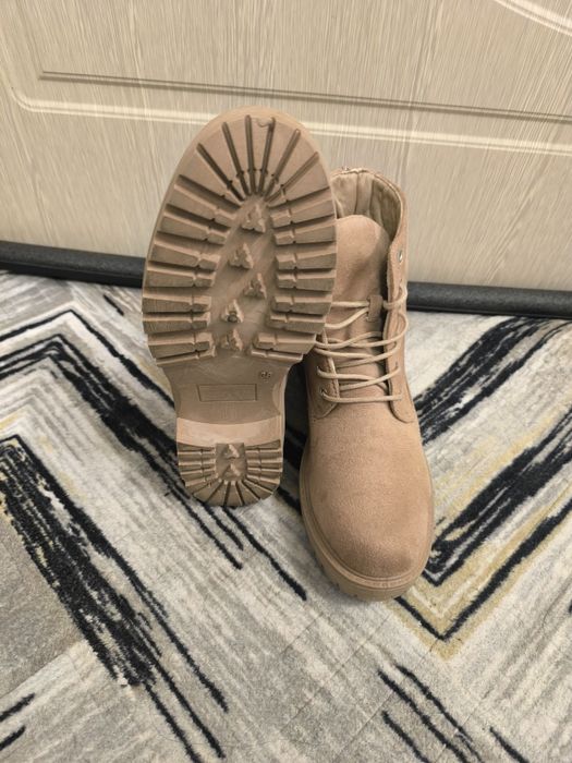 Дамски боти велур