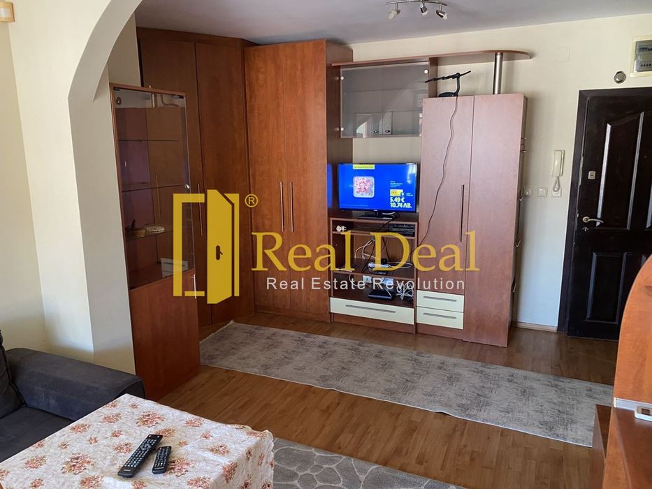Дава се под наем Тристаен апартамент в София, Витоша - 90 кв.м за 747.66 € - Снимка #2