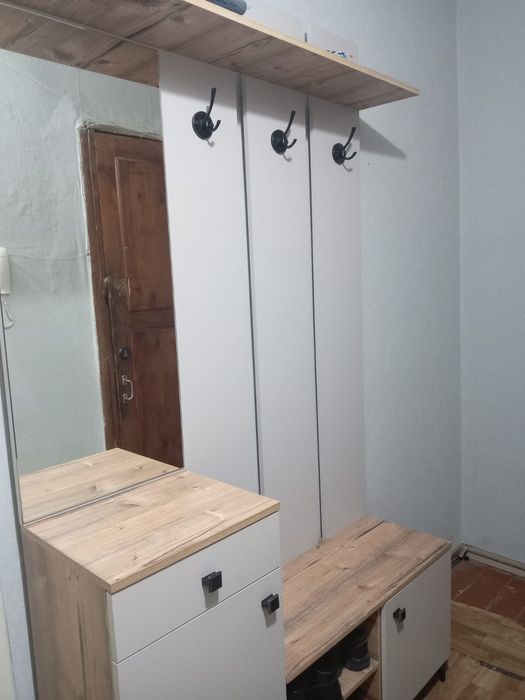 Продам прихож,в отличным состаяний