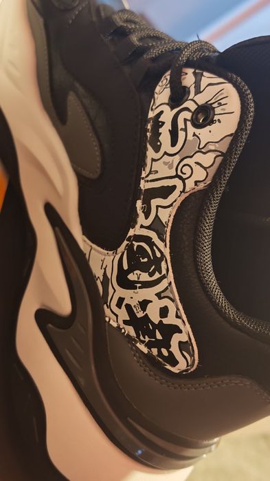 Adidasi Otter Bite the Bullet noi