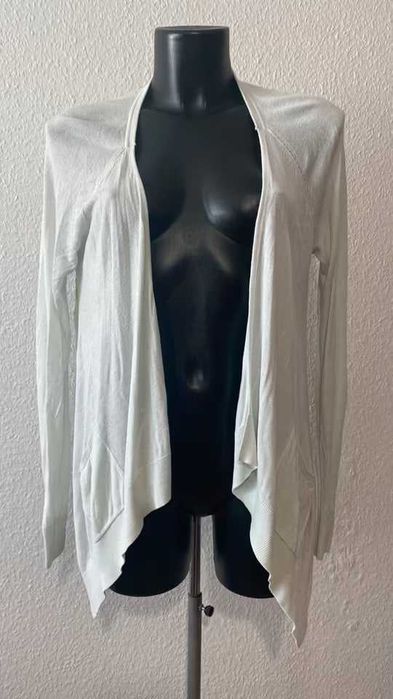 Un cardigan foarte frumos, mărimea 36/38, de la Zara